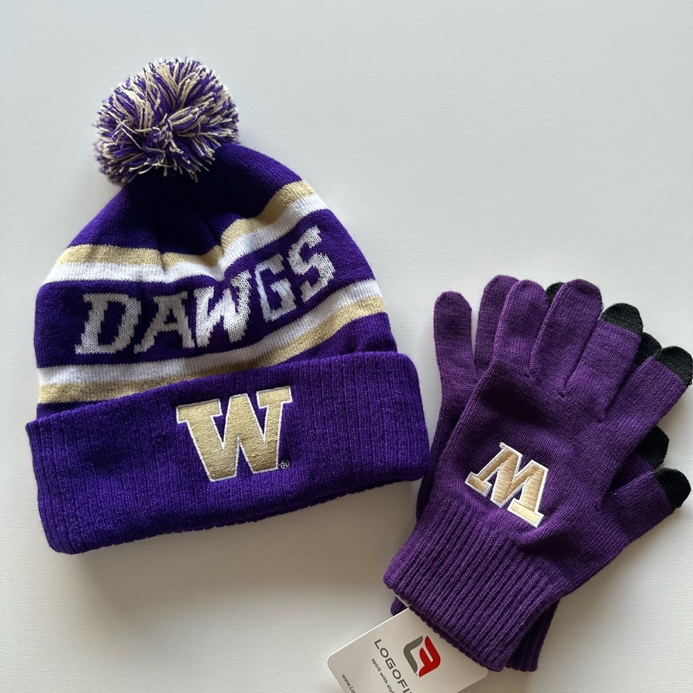 Washington Huskies Pompom Beanie One Size Fits Most and NWT Gloves Size Med